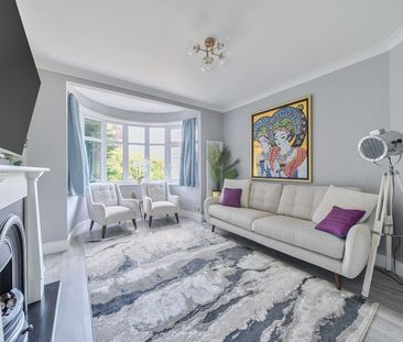 Semi-detached House to rent - Oakleigh Gardens, Orpington, BR6 - Photo 3