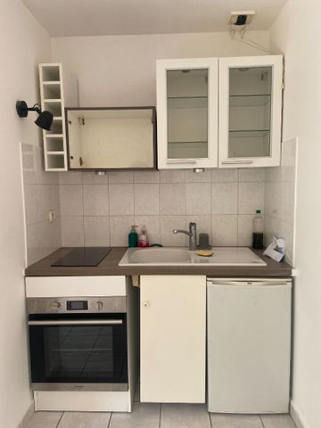 Location Appartement 2 pièces 40m² CALUIRE ET CUIRE 69300 - Photo 4