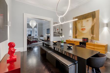 An Elegant Two-Bedroom Apartment in the Heart of South Kensington - Photo 4