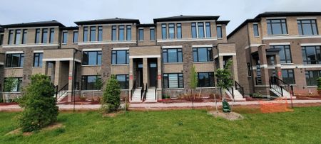 For Lease - 31 Cherry Hill, Barrie, Ontario - Photo 3