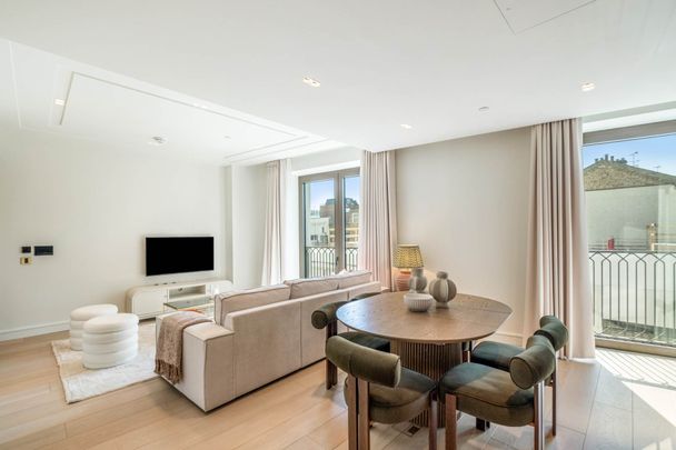 Price £2,500 pw - Available 18/09/2026 - Furnished - Photo 1