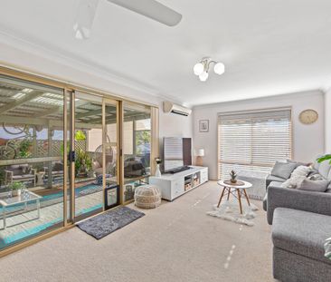 4 Ridgevale Drive, Helensvale QLD 4212 - House For Rent | Domain - Photo 2