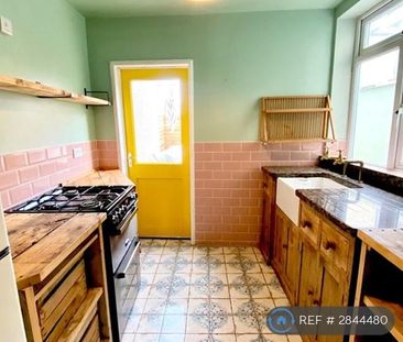 2 bedroom terraced house to rent - Photo 5