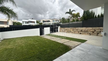 New modern villa in Finestrat, Alicante, Costa Blanca - Photo 2