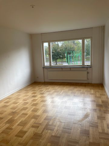 Torggatan, Traryd - Photo 2