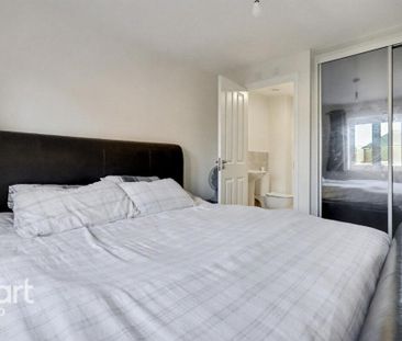 4 bedroom detached house to rent - Photo 3