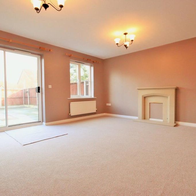 3 bedroom semi-detached house to rent - Photo 1