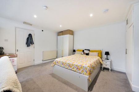 Studio to rent - Photo 5