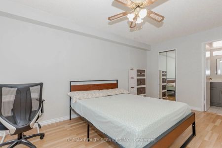 18 Knightsbridge Road #304 - Photo 3