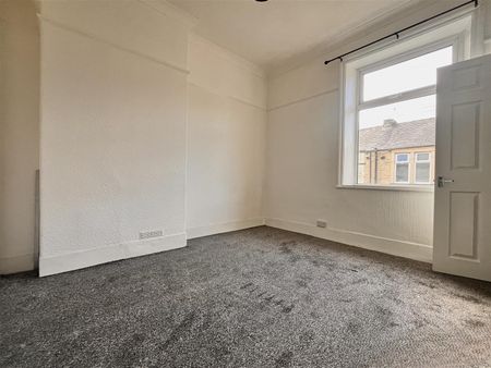 Queensberry Road, Burnley - Photo 4