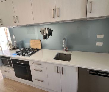 Totara Vale, 8/18 Ludlow Terrace - Photo 5