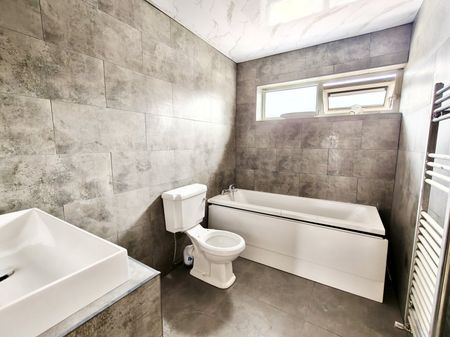 3 bedroom house to rent - Photo 4