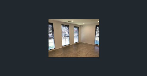 Cozy family home in central location! - Photo 1