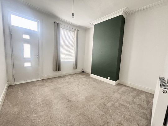 36 Fanshaw Road, S18 - Photo 1