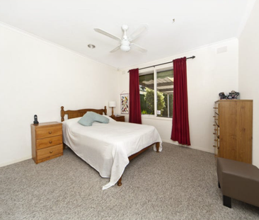 3 Bedrooms + Rumpus + Side Access - Photo 6 | Rentumo