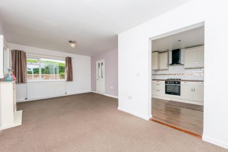 3 bedroom terraced house to rent - Photo 2