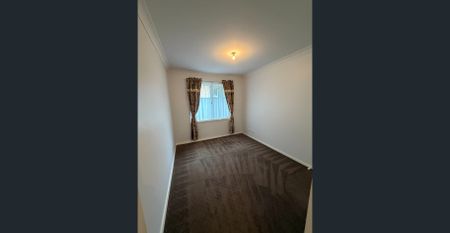 Walking Distance to schools and shops - Photo 2