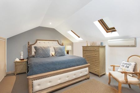 Sunbathed Beachside Abode Spread Over Three Levels - Photo 2