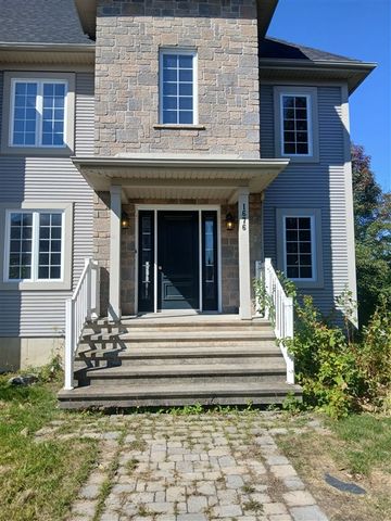 1676 rue Morand, secteur Rock-Forest - Photo 4