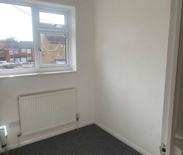 3 bedroom House To Let - Photo 1