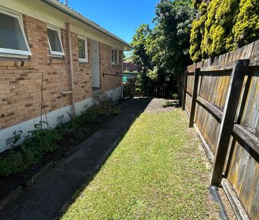 Sunny 3-Bedroom Family Home in the Heart of Howick - Photo 4