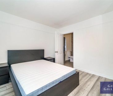 4 bedroom semi-detached house to rent - Photo 2