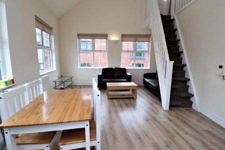 3 bedroom apartment to rent - Photo 2