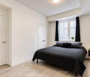 11 David Eyer Road town house — Richmond Hill, ON (2-Bedroom) - 2 B... - Photo 6