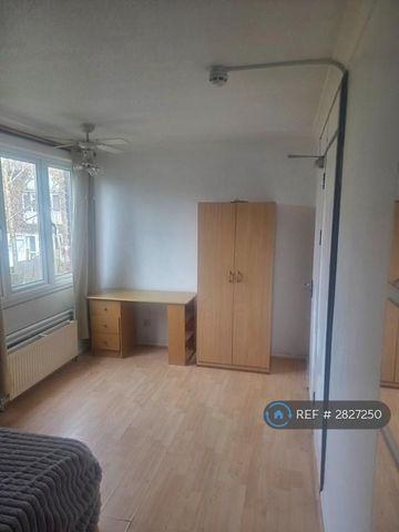 1 bedroom in a house share to rent - Photo 3
