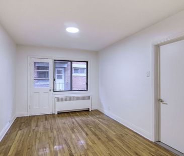 3250 Van Horne Street - Photo 5