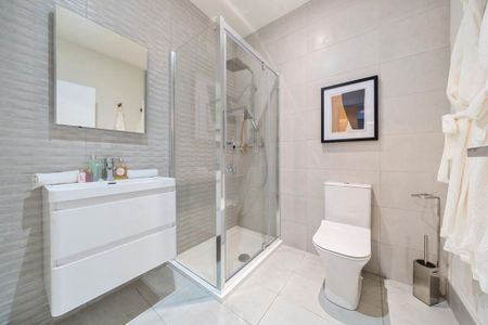 4 bedroom detached house to rent - Photo 5