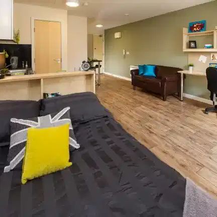 Silver Studio - Photo 1