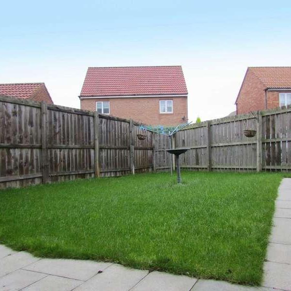 Heathfield, Northumberland Park, West Allotment, NE27 - Photo 1