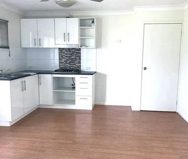 Modern 2 Bedroom Apartment - Photo 1