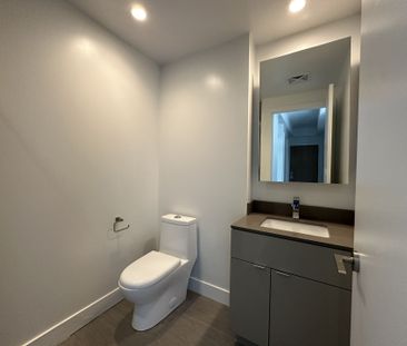 For Lease - 7 Grenville Street Unit# 2207, Toronto, Ontario - Photo 1