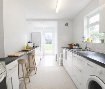 Lyndhurst Road, Worthing - Photo 3