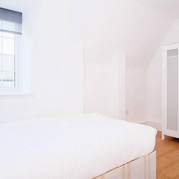 3 bedroom flat to rent - Photo 1
