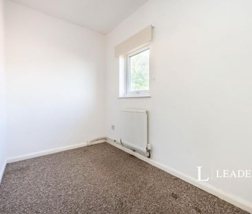 2 bedroom property to rent - Photo 3