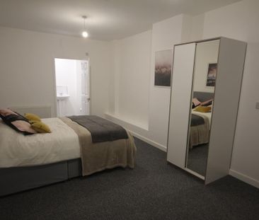 1 bedroom in a house share to rent - Photo 3