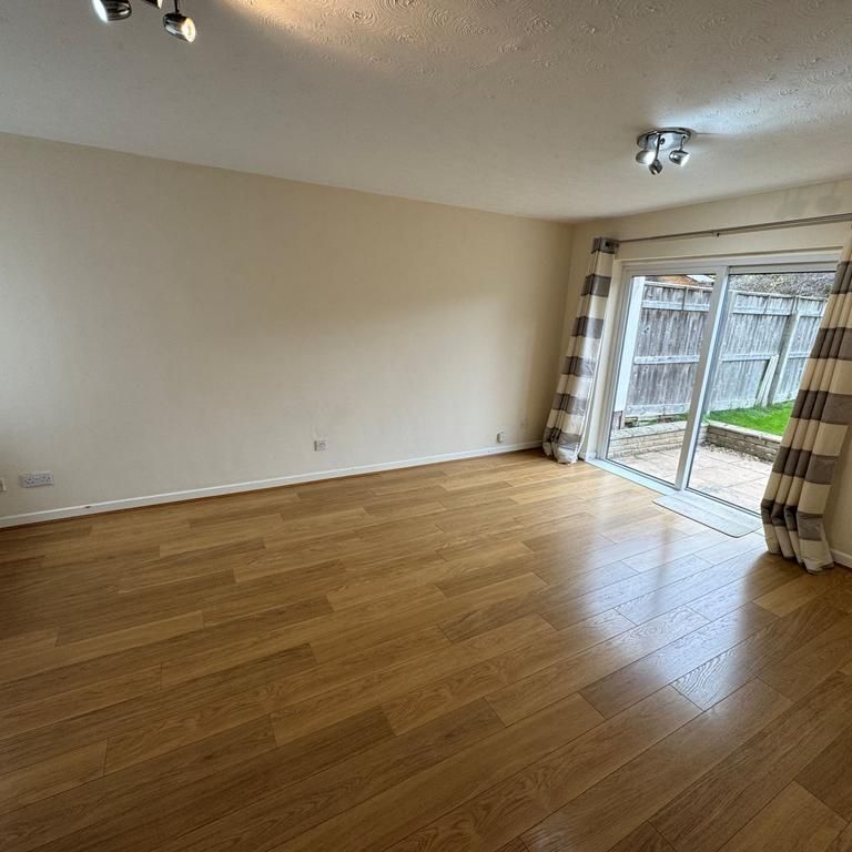 3 bedroom townhouse to rent - Photo 1