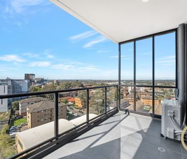 Immaculate 2 Bedroom - Photo 2