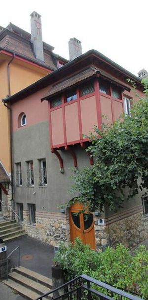 Bel appartement totalement rénové de 5.5 pièces au 1er étage - Photo 2