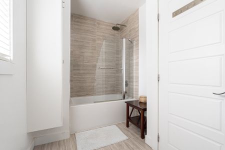 839 Ch. du Bord-du-Lac-Lakeshore, #2 - Photo 3