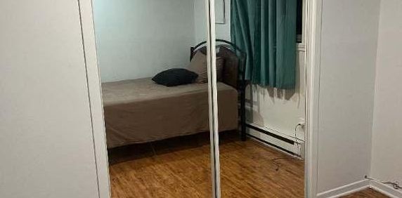 Très grande chambre à Repentigny - Photo 2