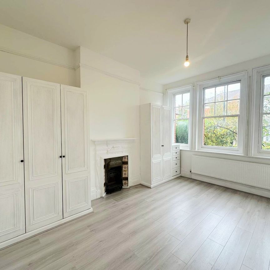 Sylvan Avenue, N22 5HX, Wood Green - Photo 1