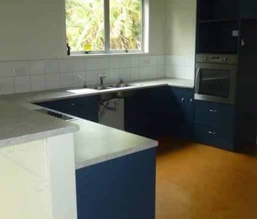 2/3 Bedroom Home - Photo 2