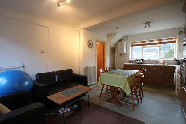 3 bedroom house share to rent - Photo 1