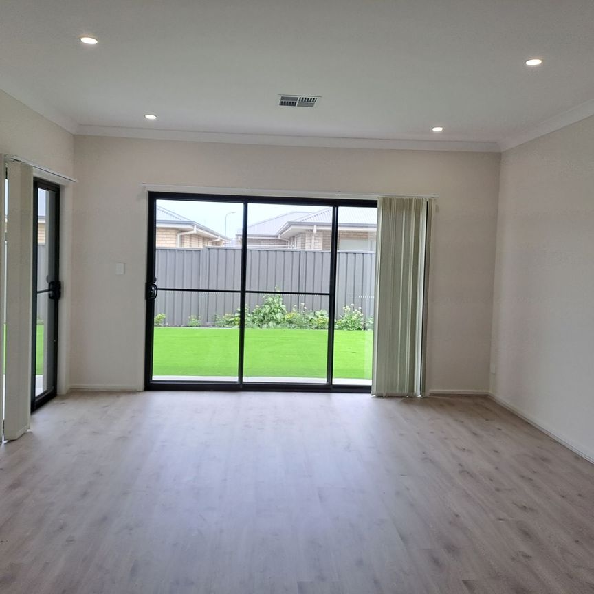 Brand New Family Home - Photo 1