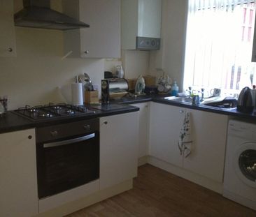 2 bed Terraced - To Let - Photo 1