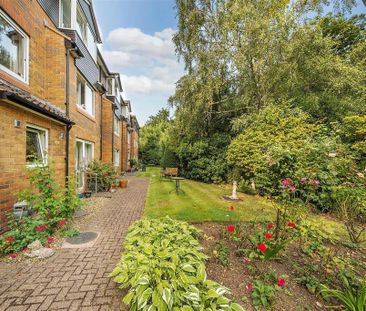 2 bedroom house to rent - Photo 1